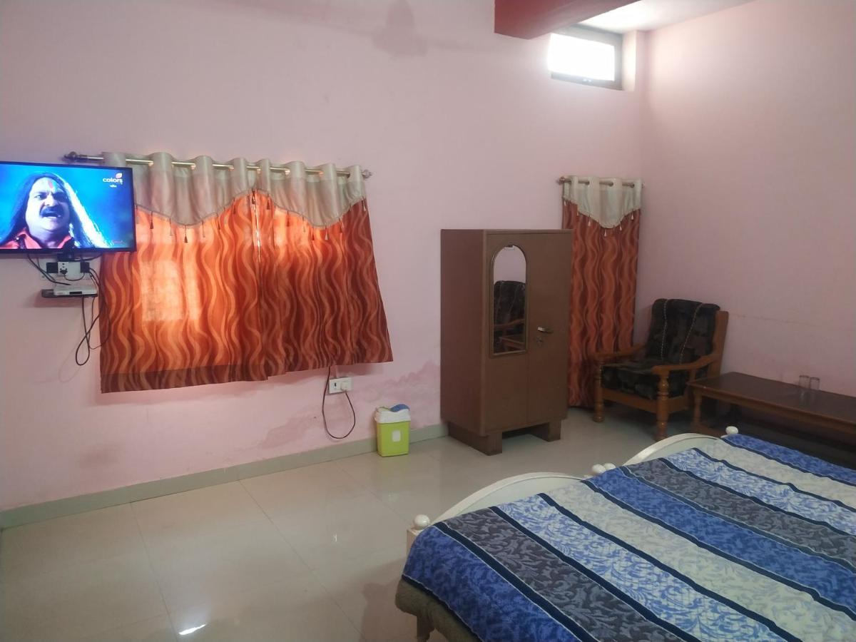 Hotel Shri Mahant Orchha 5 Mint Walking From Ram Raja Temple Eksteriør billede