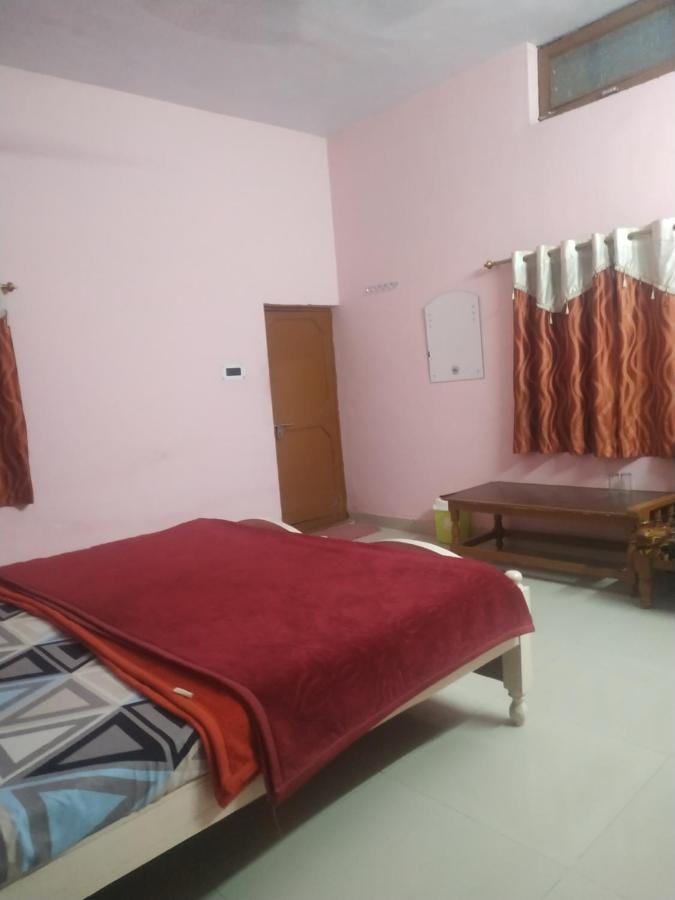 Hotel Shri Mahant Orchha 5 Mint Walking From Ram Raja Temple Eksteriør billede