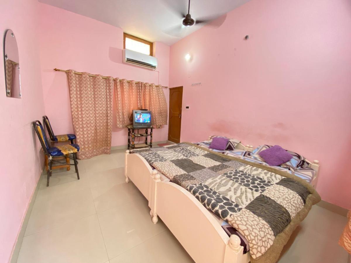 Hotel Shri Mahant Orchha 5 Mint Walking From Ram Raja Temple Eksteriør billede