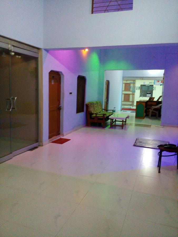 Hotel Shri Mahant Orchha 5 Mint Walking From Ram Raja Temple Eksteriør billede